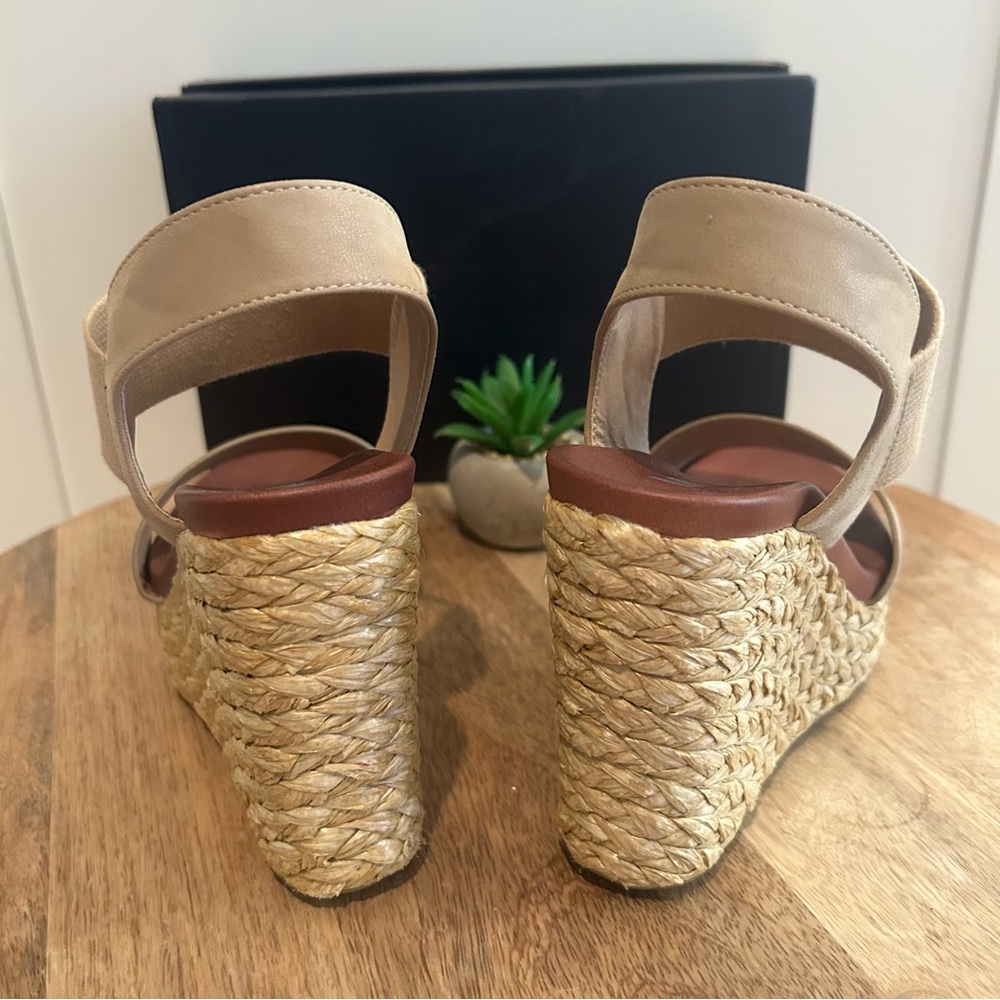 MIA Women's Tan Wedge Platform Espadrille Sandals EUC - Picture 4 of 6